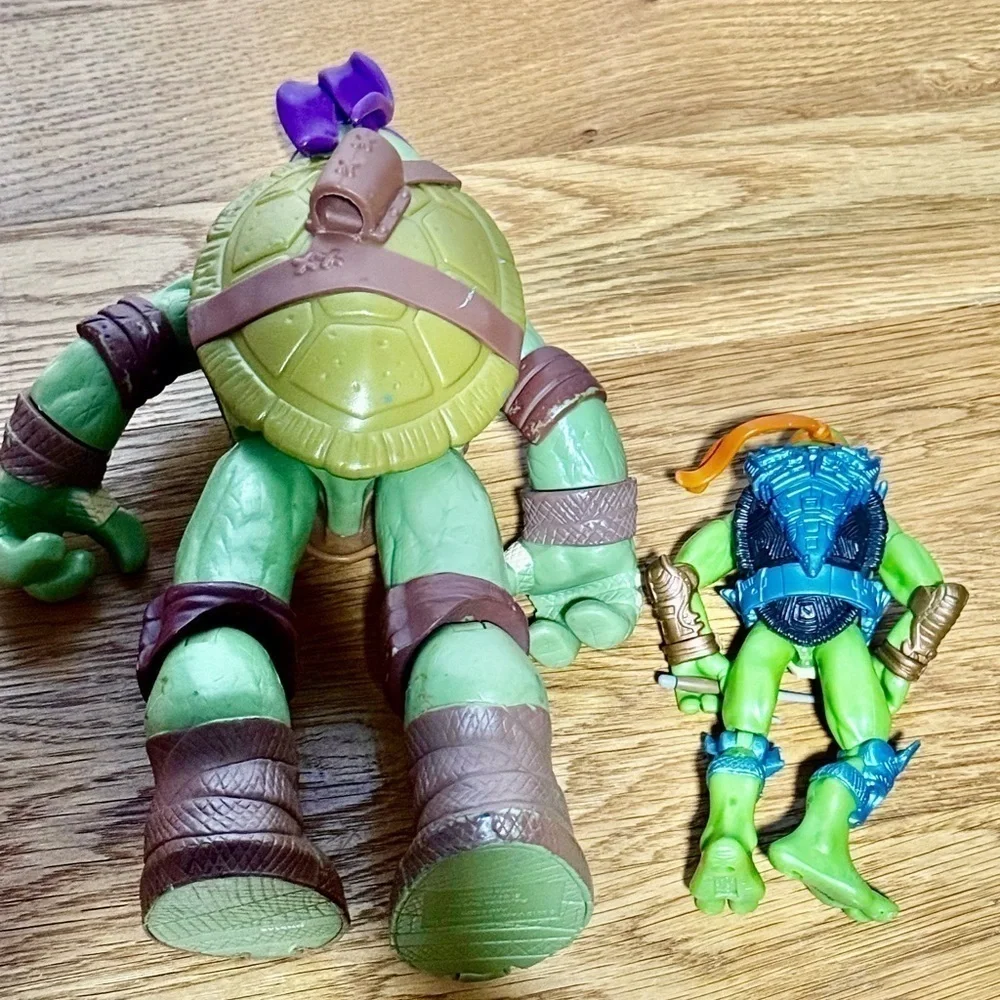 Lot Of 2 Teenage Mutant Ninja Turtles​​​​​​​​​​​​ - Picture 2 of 2
